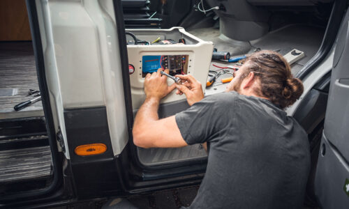 instalación accesorios autocaravanas y campers